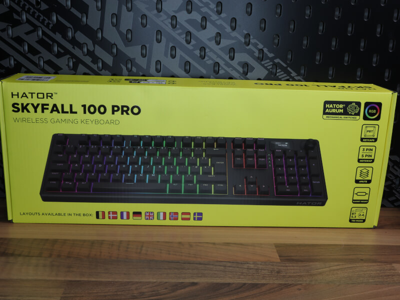 HATOR Skyfall 100 Pro tastatur med HATOR Aurum Vanilla Silent switches.JPG